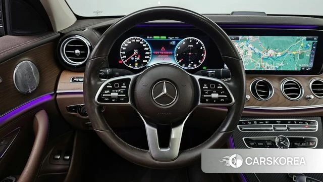 Mercedes-Benz E-Class W213 2019 Черный из Кореи, фото 3