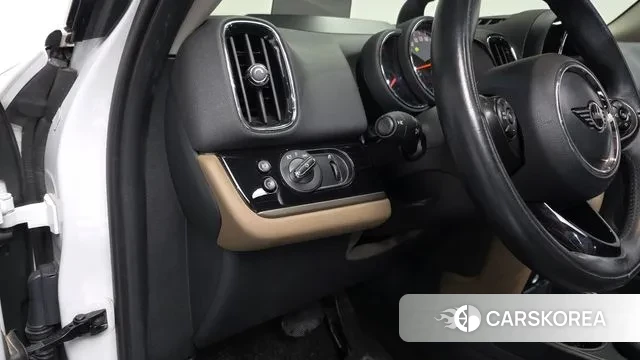 Mini Cooper D Countryman 2018 Белый из Кореи, фото 3