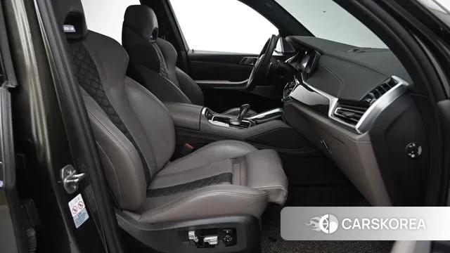 BMW X5M (G05) 2022 Коричневый из Кореи, фото 3