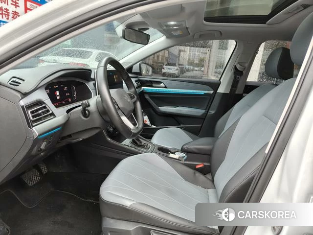 Volkswagen Lavida 2023 Белый из Китая, фото 3