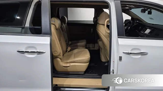 Kia The New Carnival 2019 Белый из Кореи, фото 3