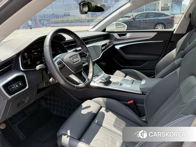 Audi A7 2024 Белый из Китая, фото 3