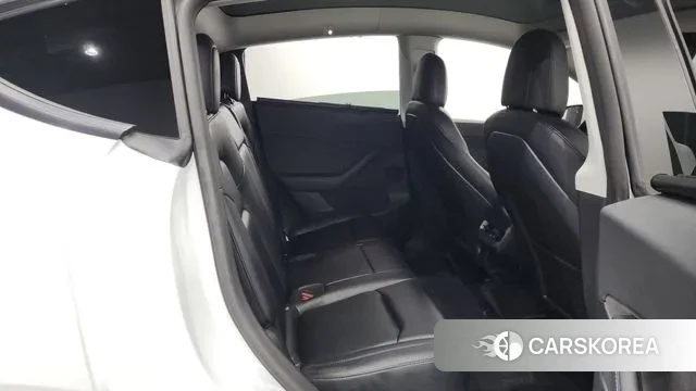 Tesla Model Y 2022 Белый из Кореи, фото 3