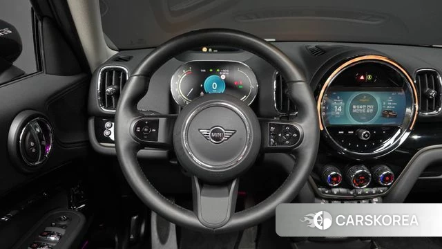 Mini Cooper Countryman 2023 Черный из Кореи, фото 3