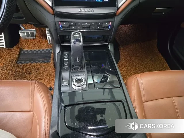 Maserati Ghibli 2019 Белый из Кореи, фото 3