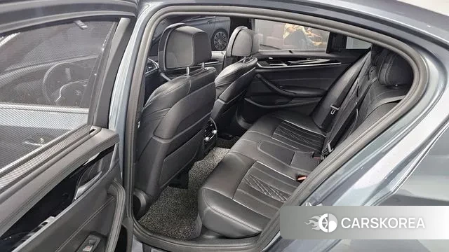 BMW 5 Series (G30) 2019 Серый из Кореи, фото 3