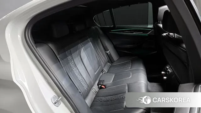 BMW 5 Series (G30) 2020 Белый из Кореи, фото 3