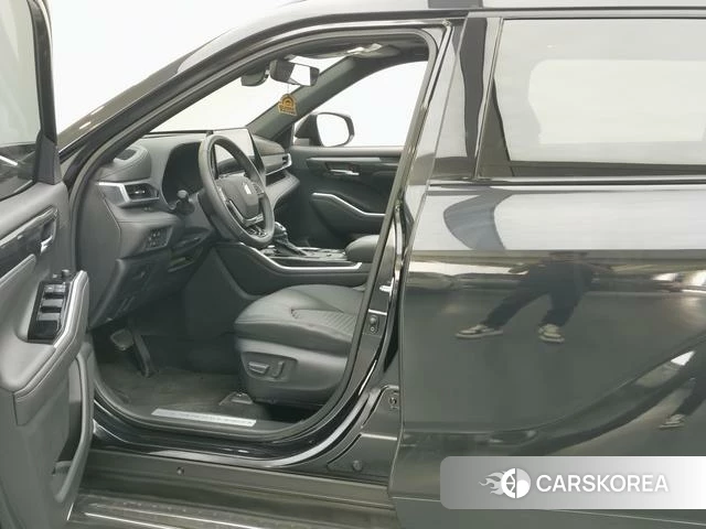 Toyota Crown Lufang 2022 Черный из Китая, фото 3