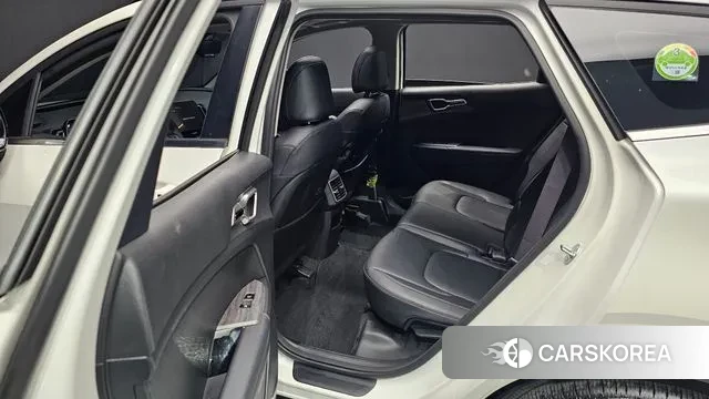 Kia Sportage 5th Generation 2023 Белый из Кореи, фото 3