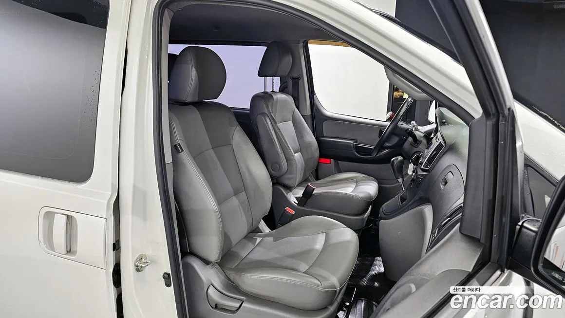 Hyundai The New Grand Starex 2019 Белый из Кореи, фото 3