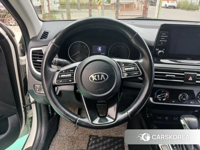 Kia Seltos 2019 Белый из Кореи, фото 3
