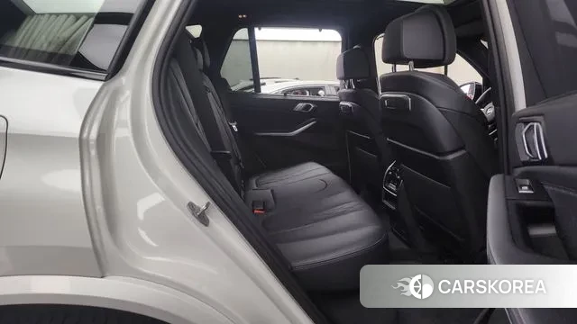 BMW X5 (G05) 2024 Белый из Кореи, фото 3