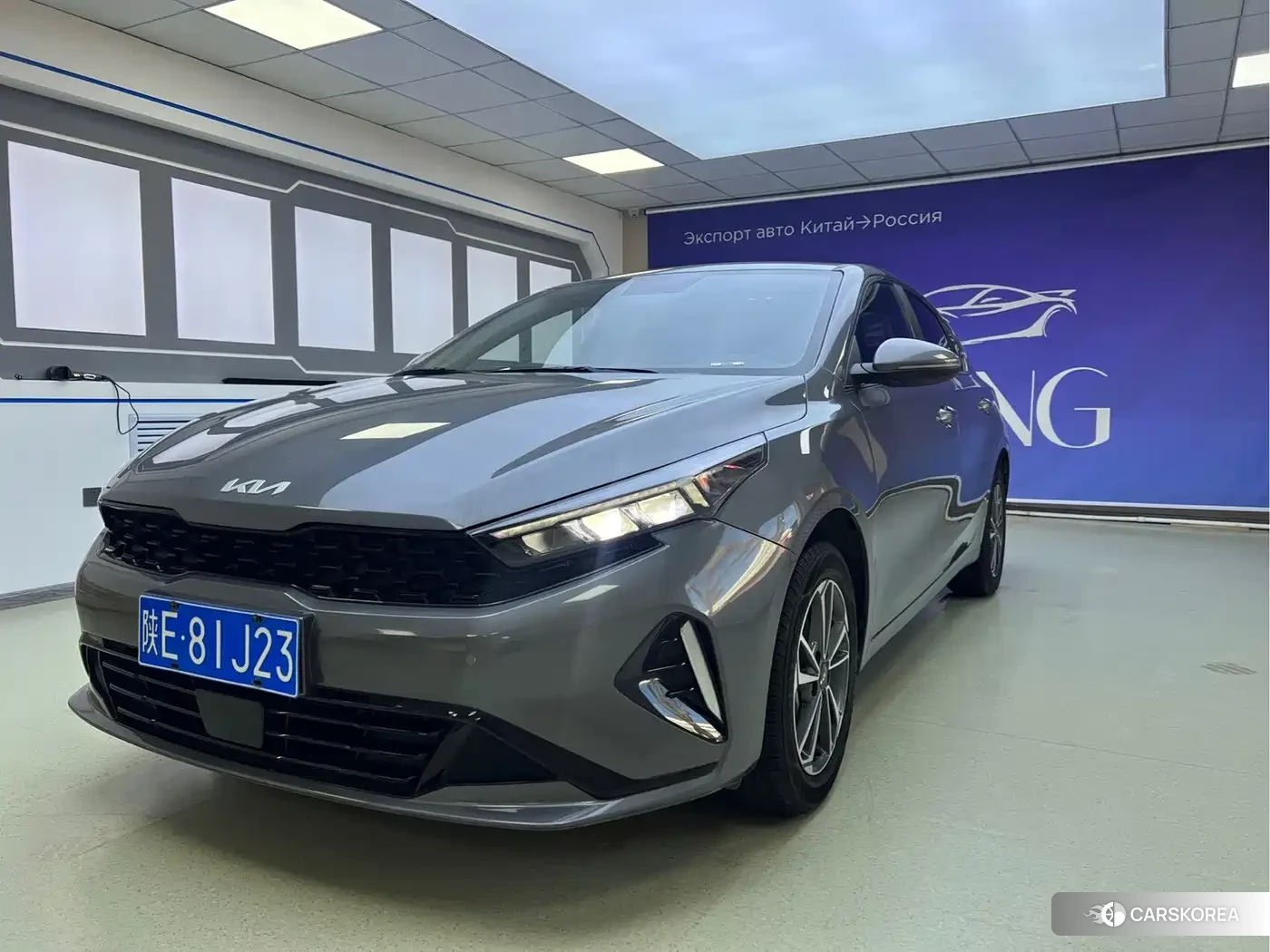 Kia K3 2024 Silver/gray из Китая, фото 3