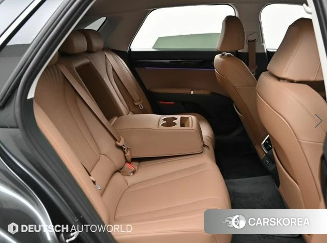 Hyundai Grandeur (GN7) 2025 Серебристо-серый из Кореи, фото 3
