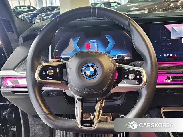 BMW i7 (G70) 2023 Черный из Кореи, фото 3