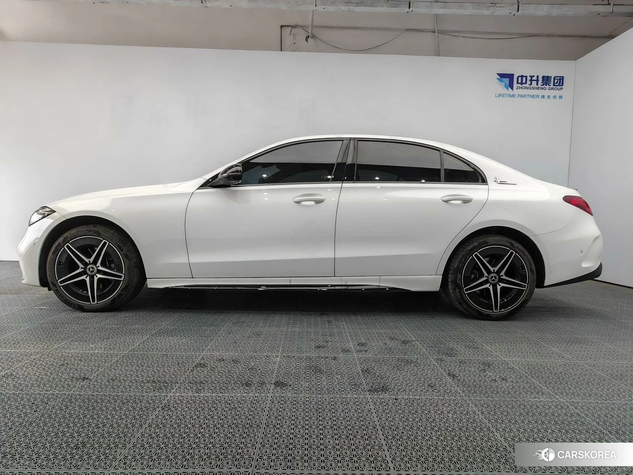 Mercedes-Benz Class C 2024 Белый из Китая, фото 3
