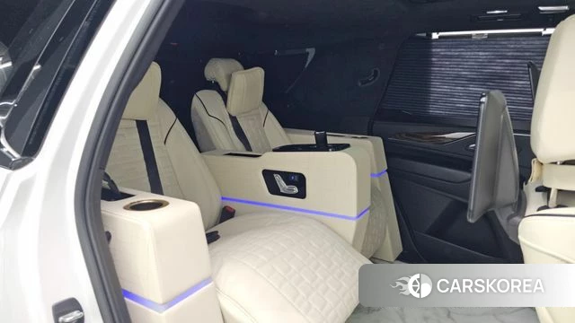 Cadillac Escalade 5th Generation 2021 Белый из Кореи, фото 3