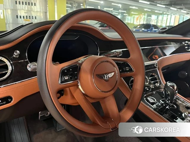 Bentley Continental GT 3rd Generation 2022 Белый из Кореи, фото 3