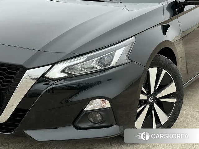 Nissan Teana 2022 Черный из Китая, фото 3