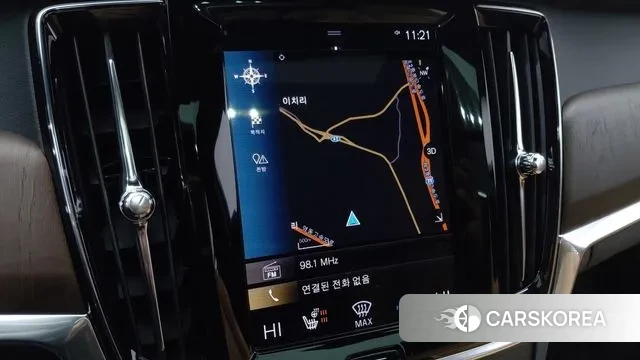 Volvo V90 Cross-Country 2021 Белый из Кореи, фото 3