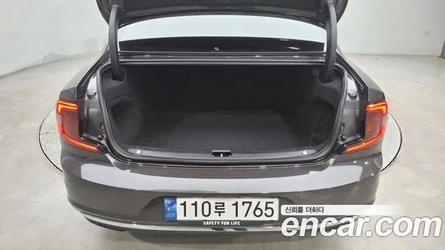 Volvo S90 2024 Серый из Кореи, фото 3