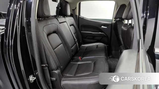 Chevrolet (GM Daewoo) Real New Colorado 2022 Черный из Кореи, фото 3