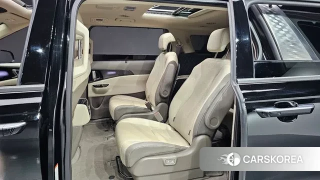 Kia Carnival 4th generation 2023 Черный из Кореи, фото 3