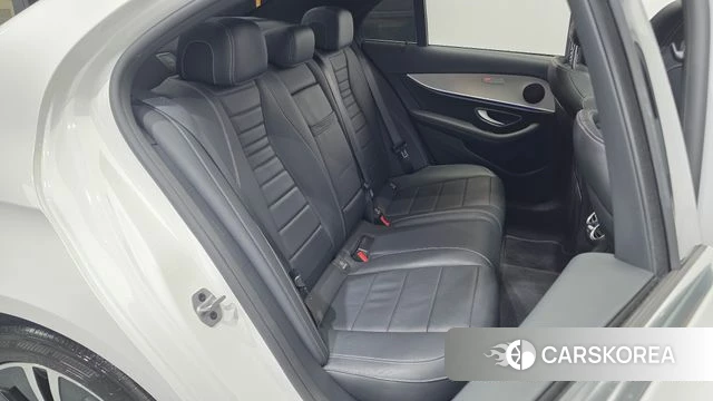 Mercedes-Benz E-Class W213 2021 Белый из Кореи, фото 3