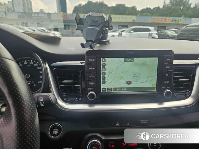 Kia Stonic 2018 Красный из Кореи, фото 3