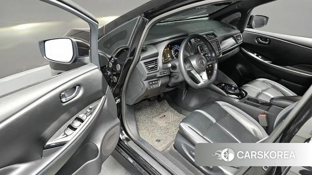 Nissan Leaf (ZE1) 2019 Черный из Кореи, фото 3