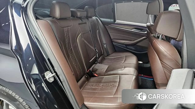 BMW 5 Series (G30) 2019 Черный из Кореи, фото 3