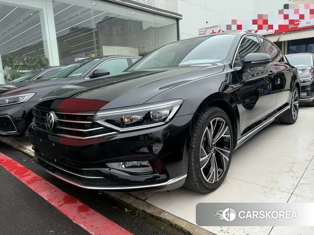 Volkswagen Magotan 2022 Черный из Китая, фото 3