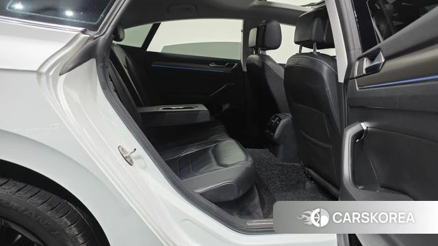 Volkswagen Arteon 2019 Белый из Кореи, фото 3