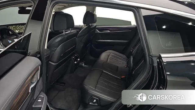 BMW 6 Series GT (G32) 2022 Черный из Кореи, фото 3