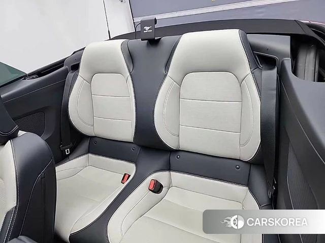 Ford Mustang 7th Generation 2024 Красный из Кореи, фото 3