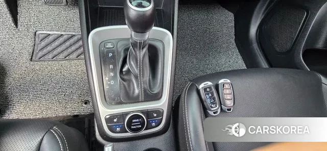 Hyundai Venue 2022 Белый из Кореи, фото 3