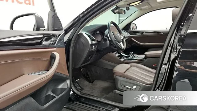 BMW X4 (G02) 2022 Черный из Кореи, фото 3