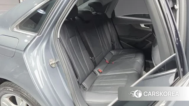 Audi A4 (B9) 2018 Серый из Кореи, фото 3