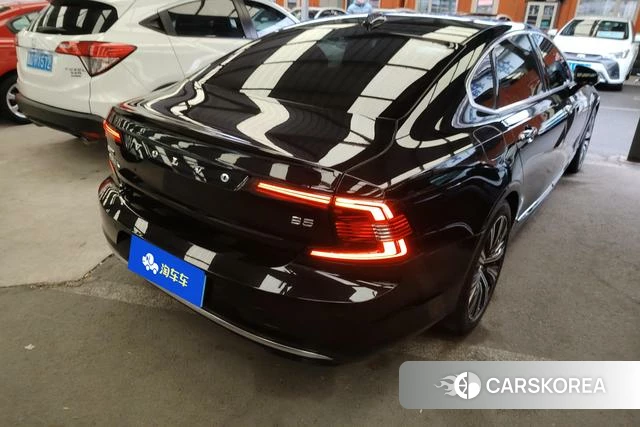 Volvo S90 2023 Черный из Китая, фото 3