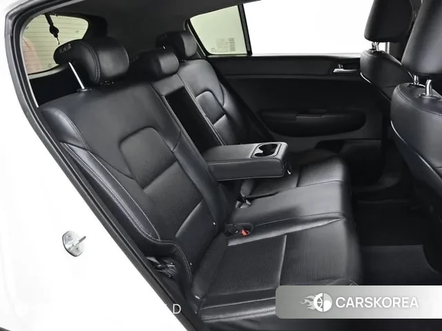 Kia Sportage The Bold 2021 Белый из Кореи, фото 3