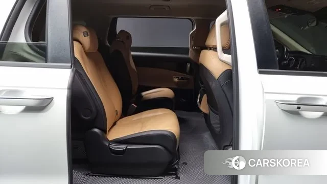 Kia Carnival 4th generation 2023 Белый из Кореи, фото 3