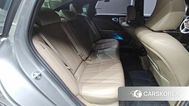 Kia K8 2021 Серебристо-серый из Кореи, фото 3