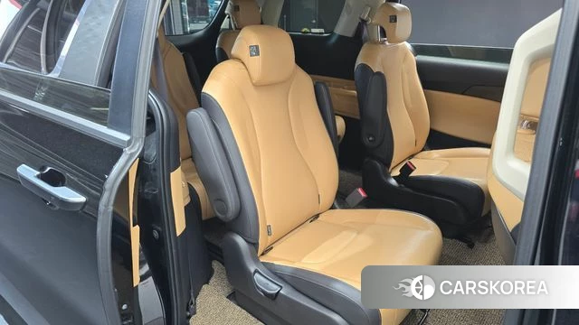 Kia Carnival 4th generation 2023 Черный из Кореи, фото 3