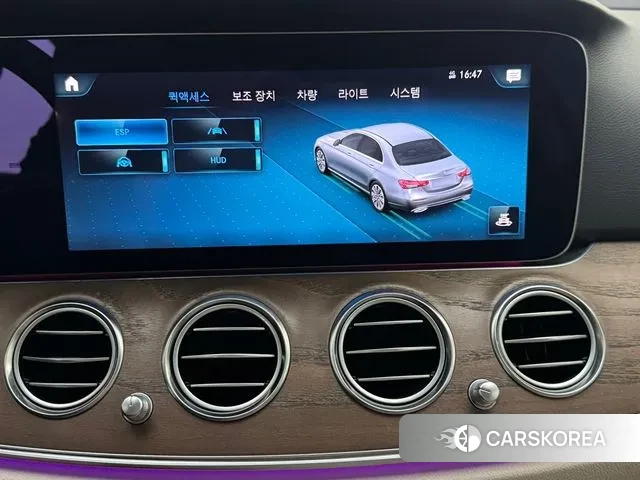 Mercedes-Benz E-Class W213 2022 Белый из Кореи, фото 3