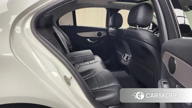 Mercedes-Benz C-Class W205 2020 Белый из Кореи, фото 3