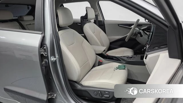 Kia Di All New Niro EV 2023 Серый из Кореи, фото 3