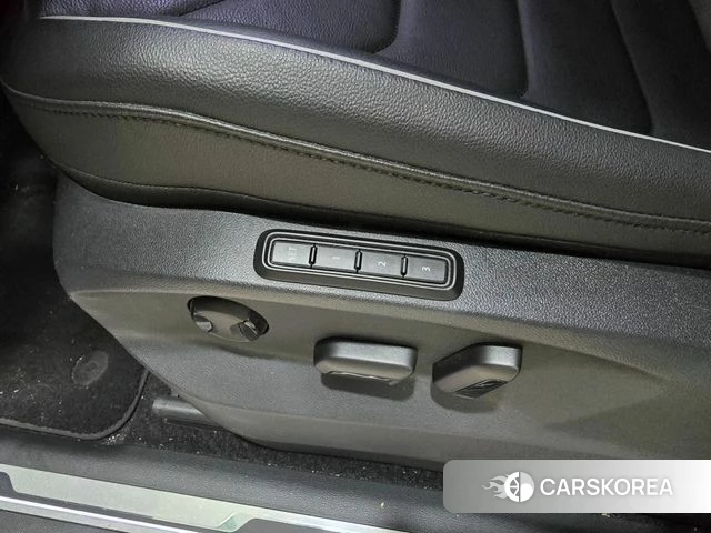 Volkswagen Tiguan second Generation 2022 Белый из Кореи, фото 3