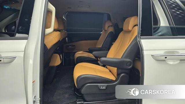 Kia Carnival 4th generation 2023 Белый из Кореи, фото 3