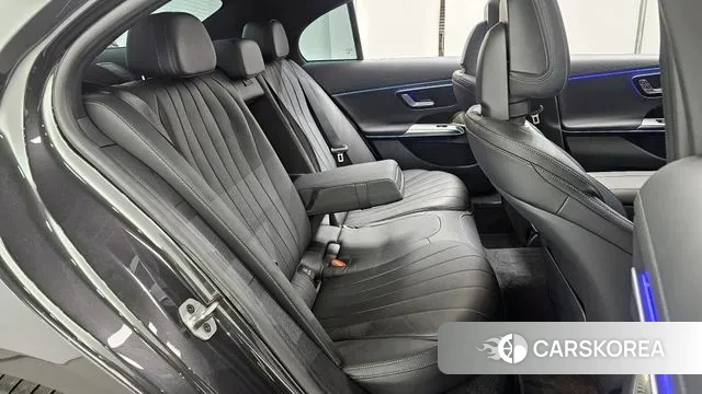 Mercedes-Benz E-Class W214 2024 Серый из Кореи, фото 3