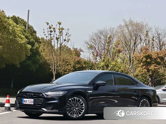 Audi A7L 2022 Черный из Китая, фото 3